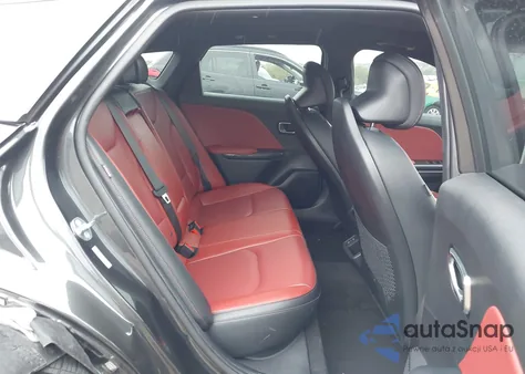 2025 Kia K4 Gt-Line Turbo z USA, uszkodzony, nr VIN 3KPFW4DC9SE084852